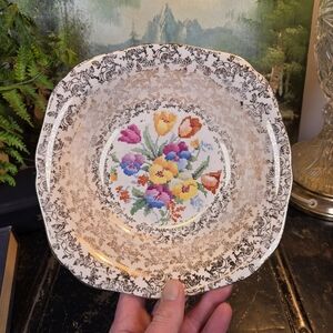 Vintage H&K Tunstall Old English Sampler 8" Petit-Point Gold Chintz Bowl